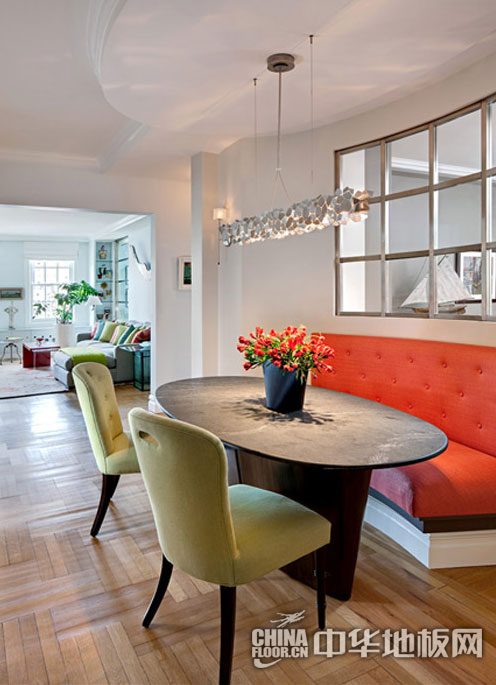 清新气息淡色调家 餐厅木地板装修效果图